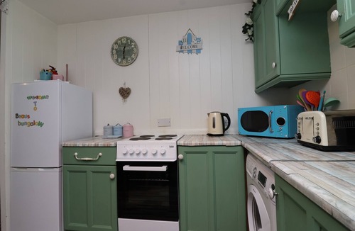 St. Ann's Chapel House | Bungalow w/pool access @ Honicombe Holiday Village with pool and fitness access