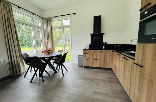 Dirkshorn House | Bungalowpark de Horn - Floresta 214 by Interhome