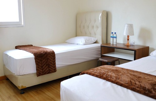 Bukittinggi Bed & Breakfast | Bungo Bed Breakfast Workation