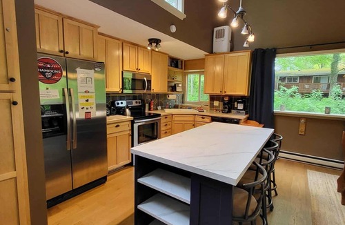 Berkeley Springs House | Bunkaroono- Family Friendly