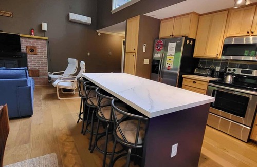 Berkeley Springs House | Bunkaroono- Family Friendly