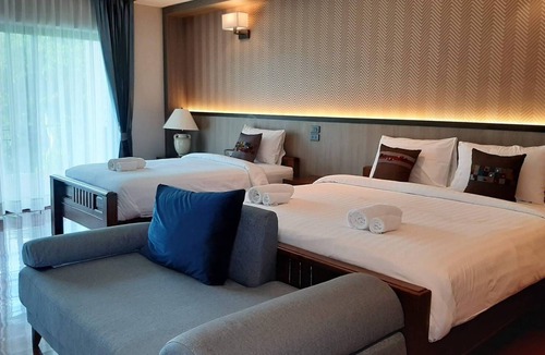 Mueang Na Hotel | Buraphat Resort