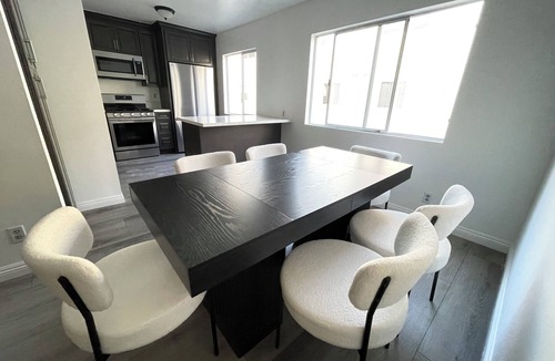 Burbank Condo | Burbanks Hidden Gem