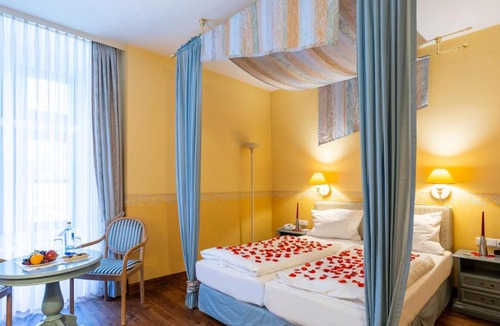 Staufenberg Hotel | Burghotel Staufenberg