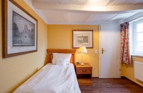 Staufenberg Hotel | Burghotel Staufenberg