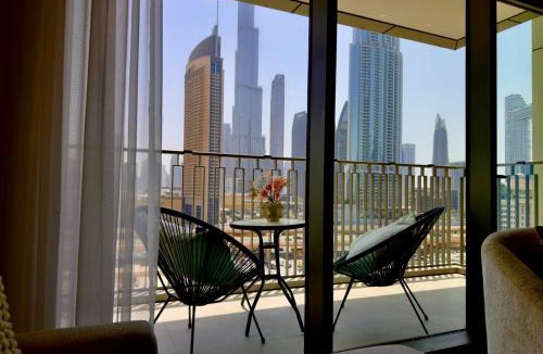Za'abeel 2 Apartment | Burj Khalifa View Luxe 2BR x Connected to Dubai Mall