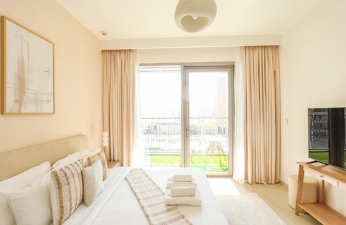 Bur Dubai Apartment | Burj Khalifa view with Grass Turf Balcony-Downtown by Tanami Holiday Homes