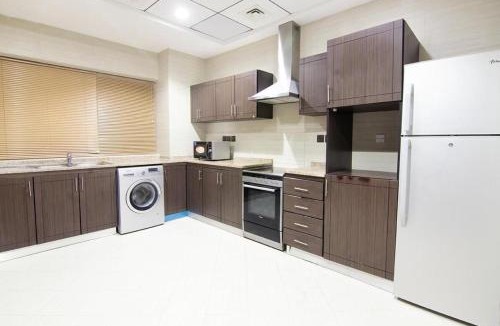 Old Dubai Apartment | Burjaman sharing hostel in Bur Dubai