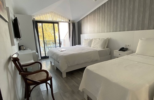 Gulbahce Mahallesi Hotel | Burla Han Hotel