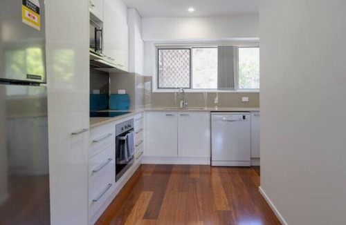 Burleigh Heads Apartment | Burleigh Point Beach Vibes 2 bed
