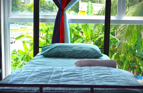 Khuekkhak Hostel | Burmese Corner