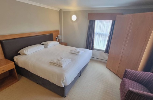 York Hotel | Burn Hall Hotel