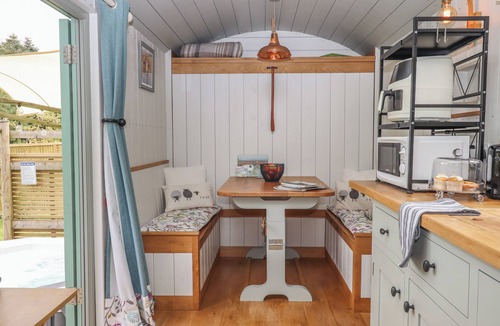 Swimbridge Cottage | Burr 2 Shepherds Hut