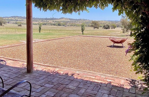 Two Mile Flat House | Burraburoo Retreat: Escape Explore Reset