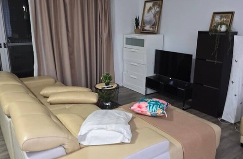 Burwood Apartment | Burwood 2 rooms APT$ close Olympic park&CBD