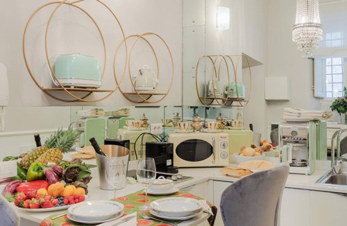 Lucca Historical Center Apartment | Busdraghi Studio Stylish at Via Fillungo
