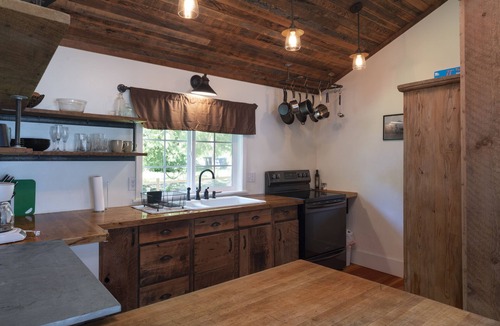 Index House | Bush House Inn