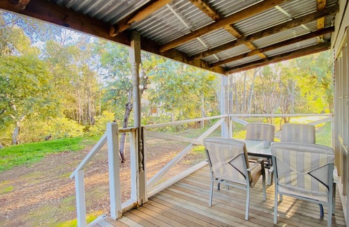 Dunolly House | Bushby’s Self Contained Cottage