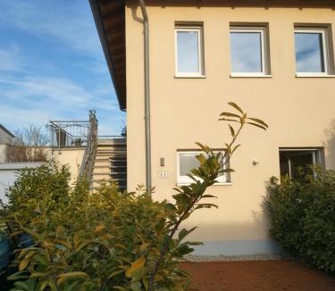 Herzo Base Apartment | Business Apartment Herzobase