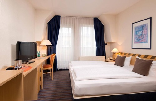 Laubegast Hotel | Business Single Room-Flexible Rate with breakfast - ACHAT Hotel Dresden Elbufer