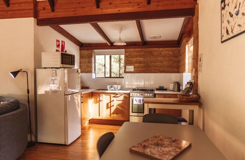 Burnside Apartment | Bussells Bushland Cottages