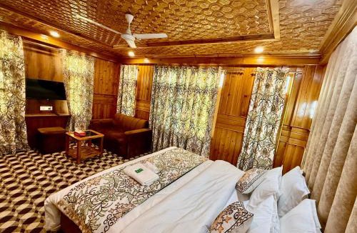 Srinagar House | Bustan Residency