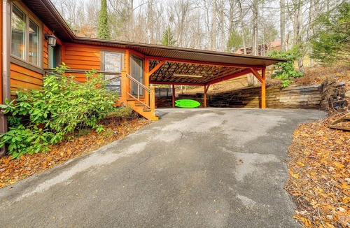 Butler Cottage | Butler Home Near Watauga Lake w/Furnished Patio!