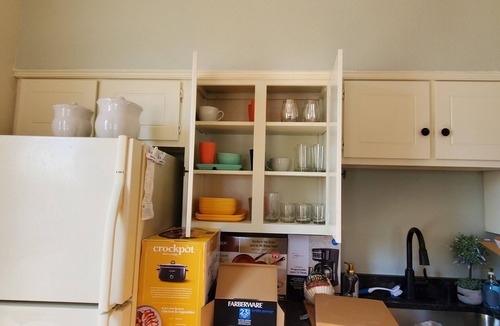 Guthrie House | Buttercup Cottage downtown area/WI-FI/PETS