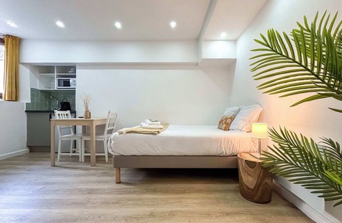 Amerique Apartment | Buttes Chaumont 4 - Studio Apartment, Sleeps 2