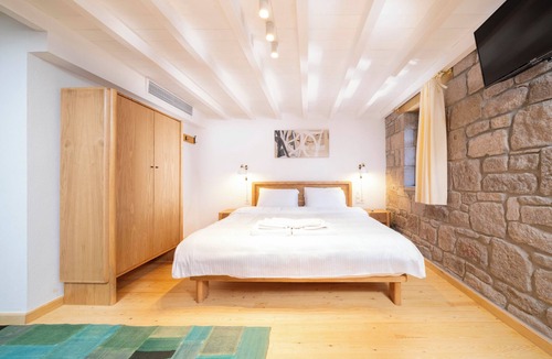 Behram Bed & Breakfast | Buyan Han