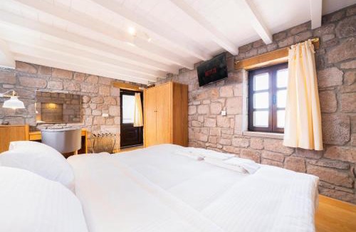 Ayvacik Hotel | Buyan Han