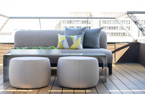 Foggy Bottom Hotel | Buzz Queen, Hotel Hive, Ensuite Comfort, Lively Locale