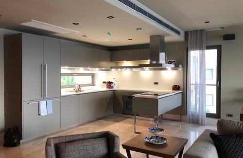 Gumbet House | BV-175 Bodrum Bitezde Denize Sıfır ve Plaj İşetmesi Olan Lüx Daire