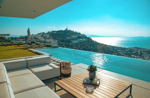 Turgutreis Villa | BV-2585 Panoramic Sea View 5+1 Villa with Private Pool in Turgutreis