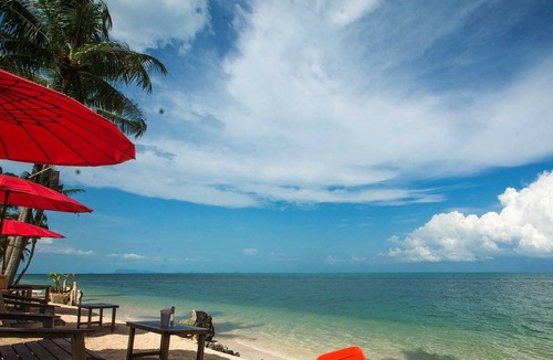 Bang Po Resort | By Beach Resort