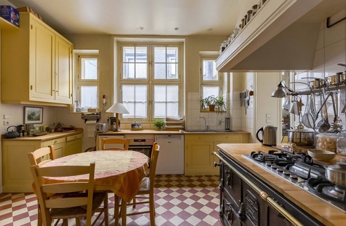 Faubourg-du-Roule Apartment | By Boulevard de Courcelles, by Veeve