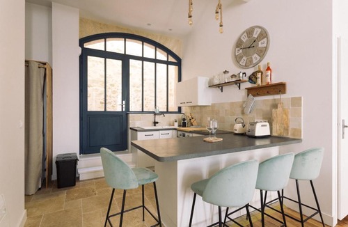Saint-Michel Apartment | By Homy