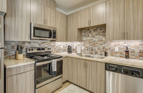 National City Apartment | By Seaport Village & Navy Base! Chic Condo w/Pool