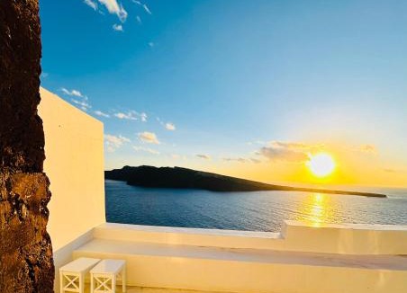 Oia House | By The Mill