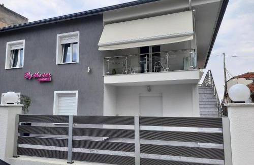 Perea Apartment | By the sea