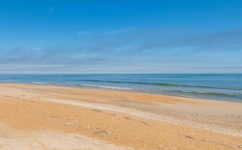 Pine Island House | Bye D Sea - Pine Island, Oceanfront, Pool, Beach Access, Elevator, Linens