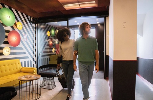 Embajadores Hostel | BYPILLOW Crosstown