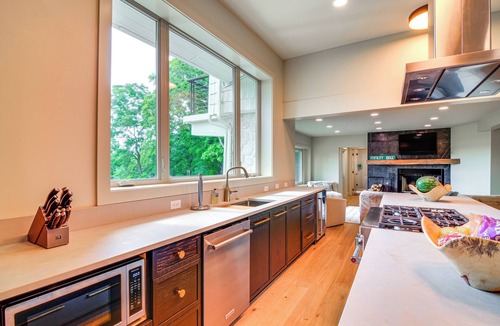 Allons House | Byrdstown Home on 65 Acres w/Pool, Trail to Lake!