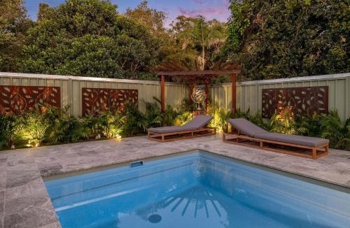 Byron Bay House | Byron Sunrise - 4 BR retreat with heated pool