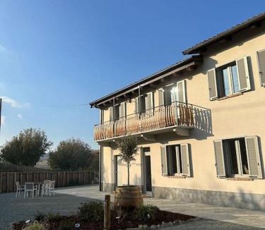 Vinchio House | Cà d'Rita Monferrato - idromassaggio e piscina esterni