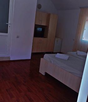 Baile Herculane Cabin | Căbănuțele Rotunda