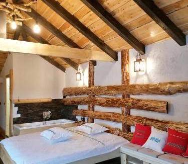 Moeciu de Sus Ski Chalet | Căsuța Con