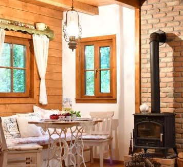 Ramet House | Căsuța cu Alune