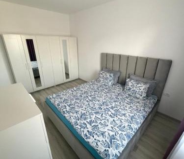 Giroc Apartment | C&A Apartment