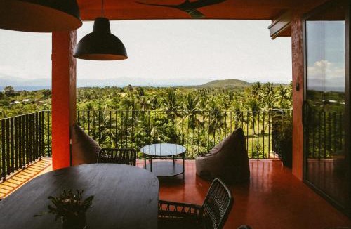 Ronda House | C South Hideout